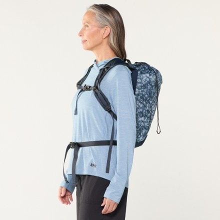 REI Co-op Flash 18 Print Pack 4