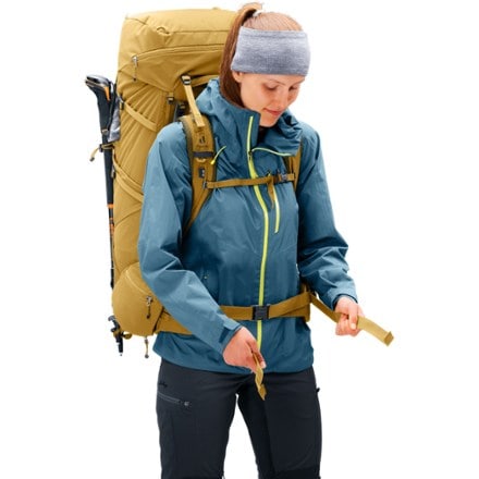 Deuter Aircontact Core 55 + 10 SL Pack - Women's 4