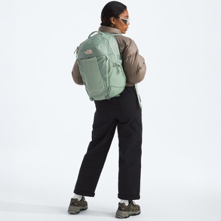 The North Face Recon Luxe Pack - Women's 6