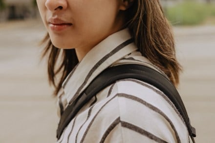Peak Design Everyday Sling Bag 10