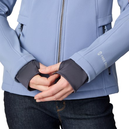 Free Country Aeris Super Softshell Jacket - Women's 3