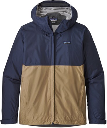 8 Best Patagonia Men's Deals From This REI Outlet Sale Today