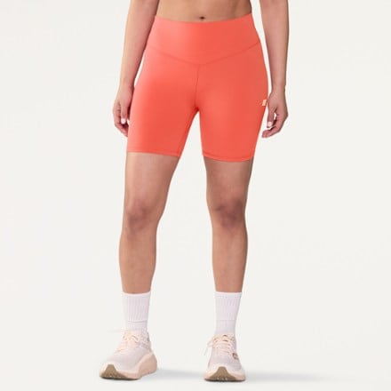 Vuori AllTheForm 6" Shorts - Women's 2
