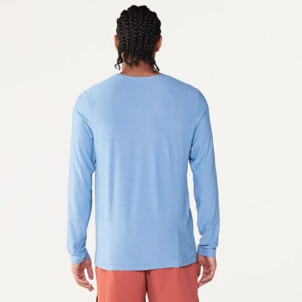 Vuori Long-Sleeve Strato Tech T-Shirt - Men's 2