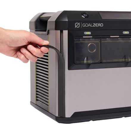 Goal Zero Yeti 1000 Portable Power Station 6