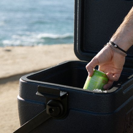 Rugged Road 25 V2 Cooler 6