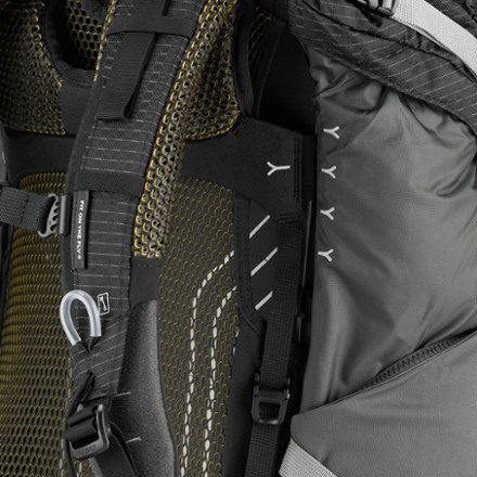 Osprey Atmos AG 65 Pack - Men's 6