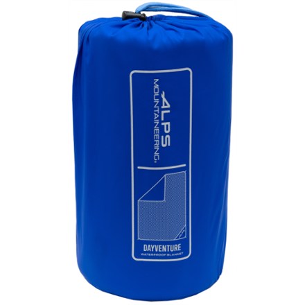 ALPS Mountaineering Dayventure Waterproof Blanket 4