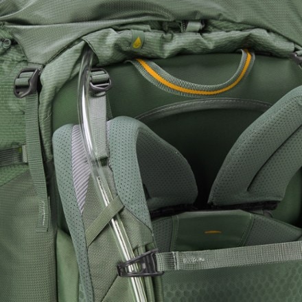 Gregory Baltoro 75 Pack - Men's Hydration port and tube routing (hydration reservoir not included)