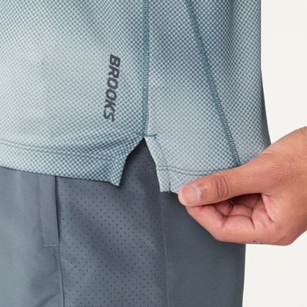 Brooks Dash T-Shirt - Men's 4