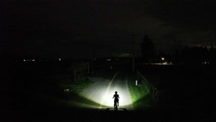 Coast WPH32R 2,000-Lumen Rechargeable Headlamp 9