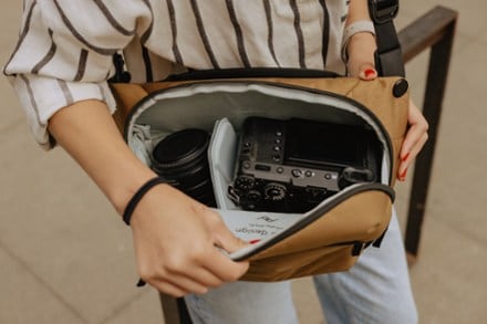 Peak Design Everyday Sling Bag 8