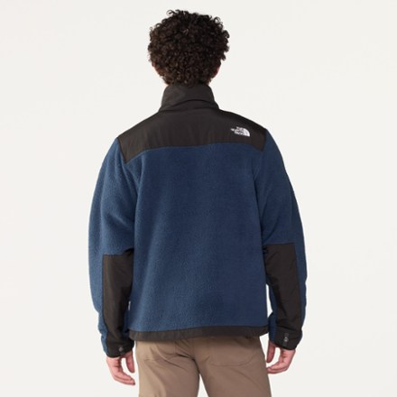 The North Face Retro Denali Jacket - Men's 4
