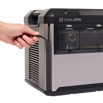 Goal Zero Yeti 1500 Portable Power Station 6