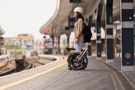 Brompton C Line 4-Speed Mid Handlebar Bike with Rack 5