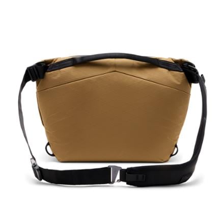 Peak Design Everyday Sling Bag 1
