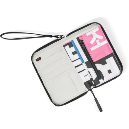Sherpani Rio Passport Wallet 5