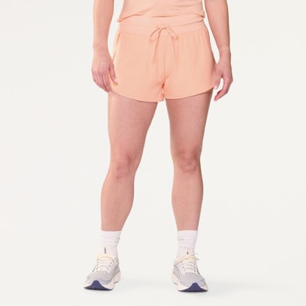 Vuori Daily Speed Shorts - Women's 1
