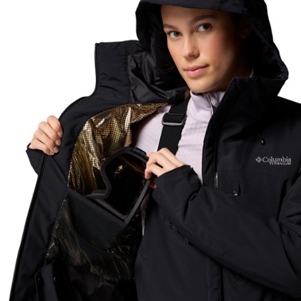 Columbia Highland Summit Insulated Jacket - Women's Goggles not included