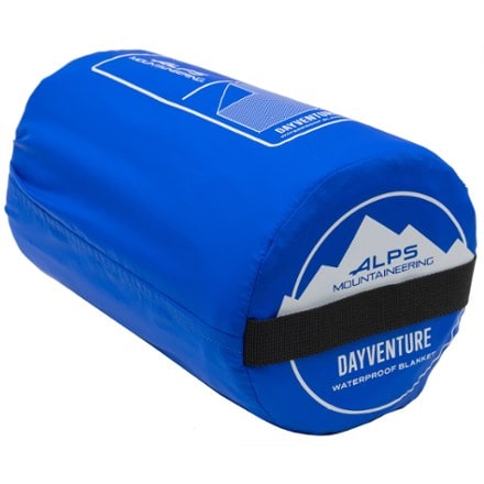 ALPS Mountaineering Dayventure Waterproof Blanket 3