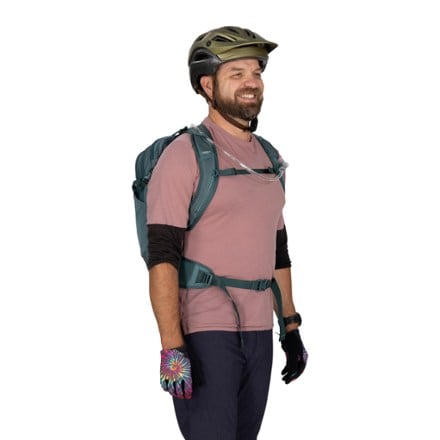 Osprey Syncro 12 Hydration Pack 8