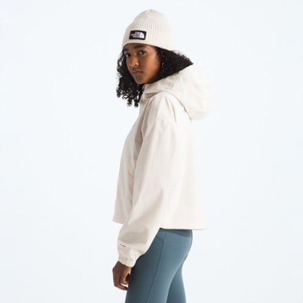 The North Face Quest Cropped Jacket - Women's 3