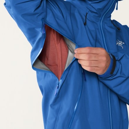 Arc'teryx Beta SL Jacket - Men's 7