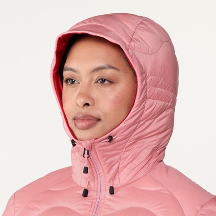Peak Performance Helium Down Hood Jacket - Women's 5