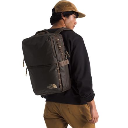 The North Face Base Camp Voyager Daypack - 26 L 1