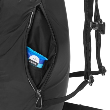 REI Co-op Flash 18 Pack Trekking pole attachments