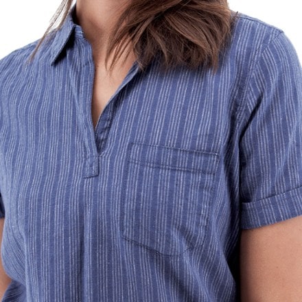Aventura Breezy Popover Camp Shirt - Women's 3