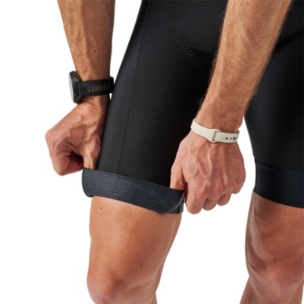 PEARL iZUMi PI/Red Bib Cycling Shorts - Men's 6