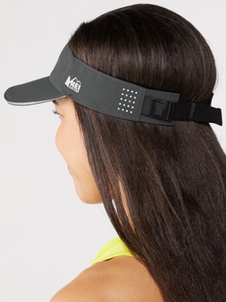 Active Pursuits Visor