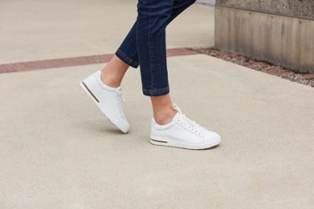 Bend Sneakers - Women's