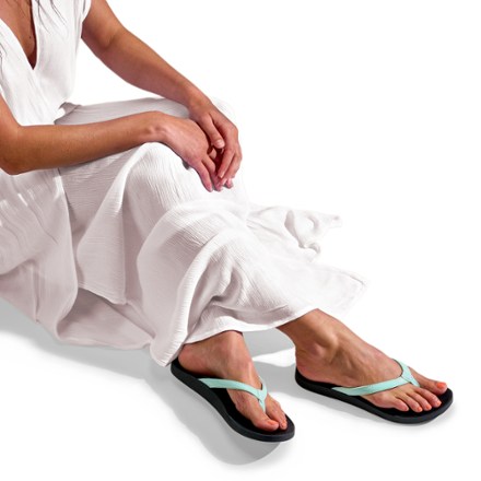 Puawe Flip-Flops - Women's