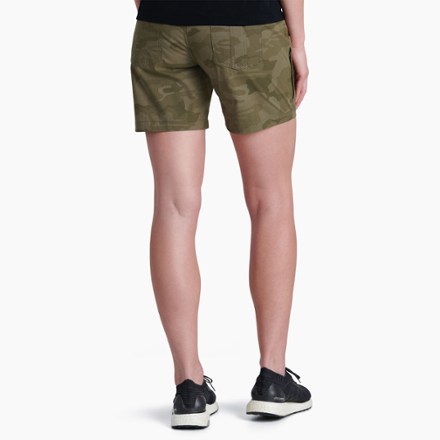 Splash 5.5" Shorts - Women's