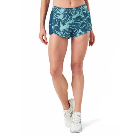 Printed Essential Shorts 2.0 - Women's