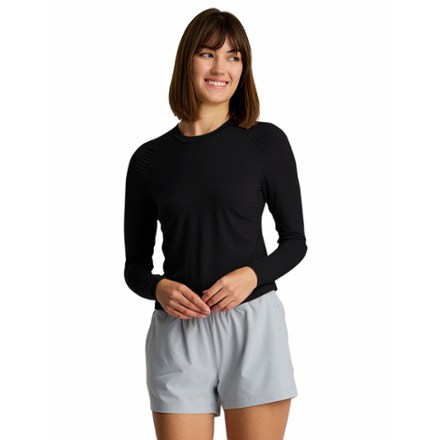 Elevate Lightweight Fitted Long-Sleeve Shirt - Women's