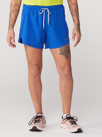 Peregrine 4" Shorts - Women's