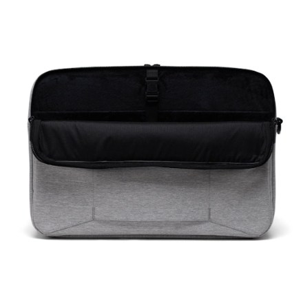 Bowen Duffel Tech Bag