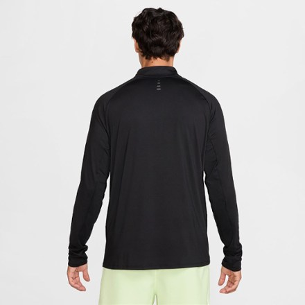 Stride Dri-FIT Quarter-Zip Top - Men's