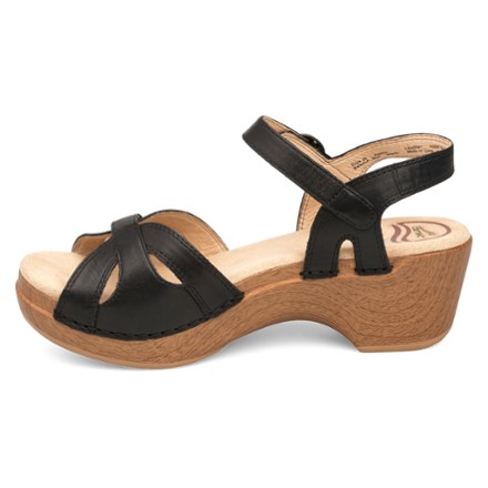 Season Sandals - Women's