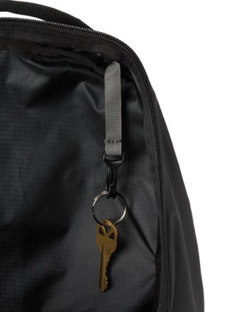 Stuff Travel Pack - 18 L