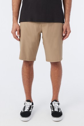 Reserve Solid 21" Hybrid Shorts - Men's