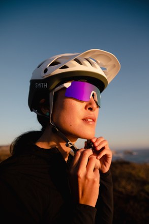 Engage Mips Bike Helmet