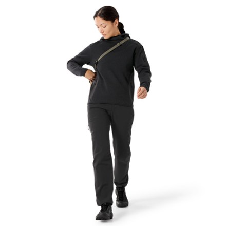 Covert Pullover Fleece Hoody - Women's