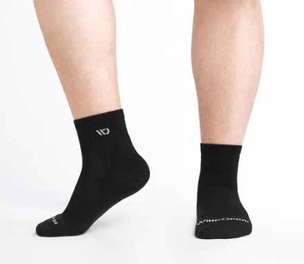 Solid Cushioned Quarter Socks - Men's