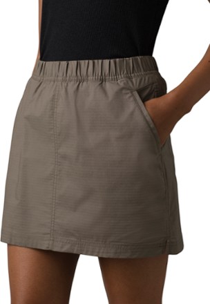 Double Peak Skort