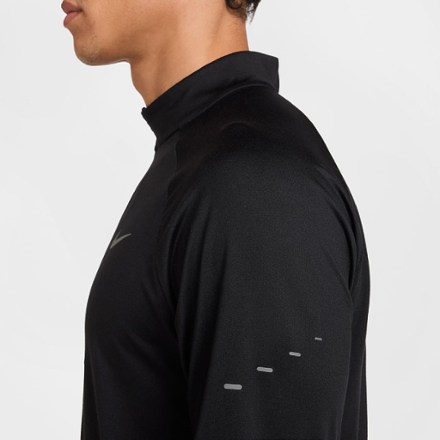 Stride Dri-FIT Quarter-Zip Top - Men's