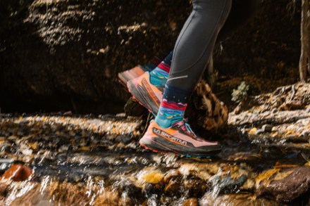 Mirror Lake COOLMAX Midweight Crew Socks - Women's